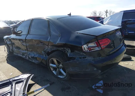 2010 Audi A4 2.0T Premium z USA, uszkodzony, nr VIN WAUBFAFL7AN037448